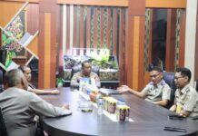 Kapolres Pasangkayu Sambut Silaturahmi, Kepala Dinas Pertanahan Kabupaten Pasangkayu.