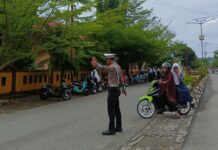 Sat Lantas Polres Pasangkayu Gatur Pagi Demi Kelancaran Lalu Lintas Masyarakat.