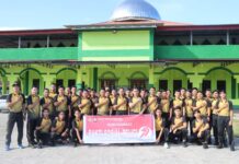 Bakti Religi Dalam Rangka Hari Bhayangkara Ke-79, Polres Pasangkayu Bersihkan Tempat Ibadah