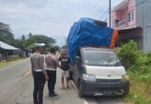 Satlantas Polres Pasangkayu Stop.!! Kendaraan Overload dan Over Dimensi