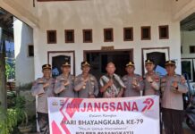 Kapolres Pasangkayu Beserta Bhayangkari, Anjangsana Berikan Tali Asih Kepada Purnawirawan dan Warakawuri
