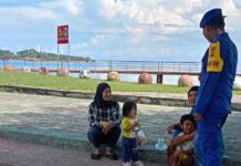 Patroli dan Sambang Sat Polairud Polres Pasangkayu Beri Pesan Kamtibmas bagi Masyarakat Pesisir