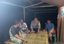 Bhabinkamtibmas Polsek Baras Ikut Ronda Bersama Warga