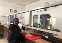 Samsat Hebat, Layanan Tepat! Regident Satlantas Polres Pasangkayu Layani Masyarakat Hingga Tuntas