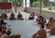 Bhabinkamtibmas Laksanakan Sambang dan Koordinasi di Desa Pangiang, Wujudkan Sinergi dan Kamtibmas Kondusif