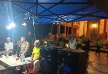 Sambangi Komunitas Pick Up, Bhabinkamtibmas Polsek Bambalamotu Sampaikan Pesan Kamtibmas dan Tertib Lalu Lintas