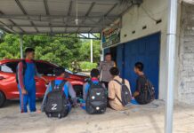 Sambang Dan Himbauan Kamtibmas Di Desa Letawa Memberikan Himbauan Kepada Remaja