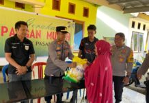 Polsek Pasangkayu Gelar Pangan Murah, Ratusan Warga Pajalele Serbu Lokasi