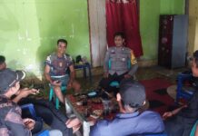 Pererat Hubungan, Polsek Baras Gelar Sambang dan Koordinasi di Desa Kastabuana