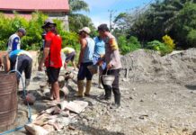 Bhabinkamtibmas Polres Pasangkayu dan Warga Dusun Pelosu Kompak Gotong Royong, Wujudkan Semangat Kebersamaan
