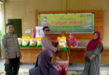 Gerakan Pangan Murah Polres Pasangkayu, Warga Bambalamotu Sambut dengan Antusias