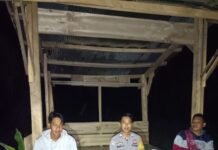 Cegah Pencurian Sawit, Polsek Sarudu Gelar Patroli Dialogis Bersama Warga Kumasari