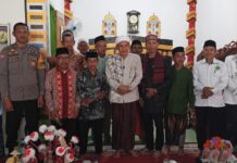 Bhabinkamtibmas Polsek Bambalamotu Hadiri Maulid Nabi Muhammad SAW 1447 H di Desa Sarjo