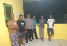 Bhabinkamtibmas Polsek Sarudu Patroli dan Pantau Warga yang Ronda Malam Jaga Kamtibmas
