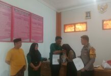 Bhabinkamtibmas Polsek Bambalamotu Berhasil Mediasi Pasangan Suami Istri yang Pisah Rumah Selama 6 Bulan, Rumah Tangga Kembali Rukun