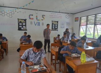 Polsek Sarudu Pantau Kegiatan Pemberian Makan Bergizi Gratis Di Wilayah Kecamatan Sarudu