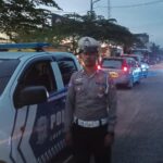 Sat Lantas Polres Pasangkayu Lakukan Pengawalan Konvoi Holly Ban di Kota Pasangkayu