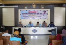 Bhabinkamtibmas Desa Sarjo Amankan Penyaluran BLT-DD Tahun Anggaran 2024