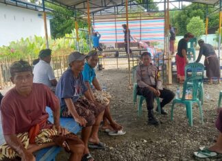 Wujud Empati dan Kepedulian, Polsek Pasangkayu Sambangi Rumah Warga Berduka