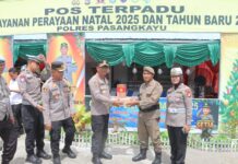 Kapolres Pasangkayu Cek Pos Pam dan Pos Terpadu Ops Lilin Marano 2025 dan Brikan Bingkisan