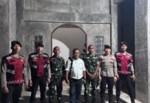 Satgas Preventif Ops Lilin 2025 Polres Pasangkayu Amankan Ibadah Malam Natal di Gereja Besar Pasangkayu