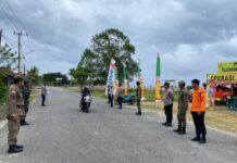 Operasi Lilin Marano 2025, Pos Pam Anjungan Pasangkayu Tertibkan Lalu Lintas dan Imbau Keselamatan Pengendara