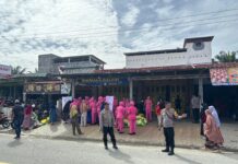 Dukung Kebutuhan Pokok Masyarakat, Bhabinkamtibmas Dampingi Giat Pangan Murah di Tikke