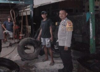 Antisipasi Gangguan Kamtibmas, Polsek Sarudu Polres Pasangkayu Laksanakan Patroli Blue Light