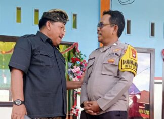 Binkamtibmas Baras Polres Pasangkayu Hadiri Kunjungan Dirjen Bimas Hindu RI dan Peresmian TK Kumara Bhakti di Desa Lilimori
