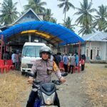 Bhabinkamtibmas Bambalamotu Polres Pasangkayu Laksanakan PAM dan Pengawalan Jenazah, Wujud Pelayanan Humanis kepada Masyarakat