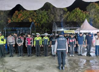 Personel Polres Pasangkayu Laksanakan Pengamanan UMKM di Alun-Alun Pasangkayu, Ciptakan Situasi Aman dan Kondusif