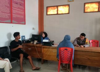 Bhabinkamtibmas Bambalamotu Tangani Aduan Masyarakat Terkait Dugaan Pencemaran Nama Baik di Desa Randomayang