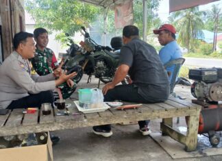 Mengayomi dengan Langkah Kecil: Bhabinkamtibmas Polsek Bambalamotu Polres Pasangkayu Sambangi Warga Dusun Taba