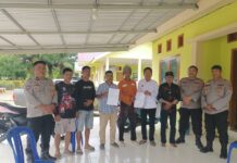 Polsek Pasangkayu Sukses Lakukan Problem Solving Laka Lantas Secara Kekeluargaan di Desa Pajalele