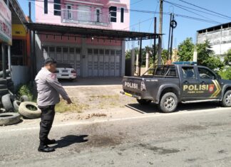 Polsek Sarudu Tangani Laka Lantas R2 vs R4 di Jalan Trans Sulawesi Barat