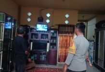 Bhabinkamtibmas Polsek Sarudu Datangi TKP Pencurian Katalis Knalpot Grand Max di Desa Dapurang