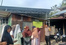 Bhabinkamtibmas Bambalamotu Kawal Pembagian 100 Kupon LPG 3 Kg Subsidi, Pastikan Tepat Sasaran dan Kondusif