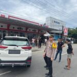 Respon Cepat Laporan Call Center 110, Pamapta Polres Pasangkayu Gerak Cepat Tangani Laka Lantas di Jalan Trans Sulawesi