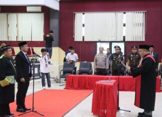 Wakapolres Pasangkayu Hadiri Sidang Paripurna DPRD, Pengucapan Sumpah Wakil Ketua DPRD Sisa Masa Jabatan 2024–2029 Berlangsung Khidmat