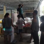 Bhabinkamtibmas Dampingi Petani Jual 1,6 Ton Jagung ke Bulog, Wujud Nyata Dukungan Ketahanan Pangan di Sarudu