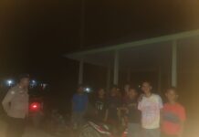 Patroli Dialogis Bhabinkamtibmas Polsek Pasangkayu, Ajak Pemuda Jaga Kamtibmas dibulan Ramadhan