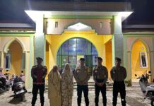 Pamapta III Polres Pasangkayu Intensifkan Patroli dan Pengamanan Tarawih, Wujudkan Malam Ibadah yang Aman dan Kondusif.