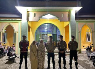 Pamapta III Polres Pasangkayu Intensifkan Patroli dan Pengamanan Tarawih, Wujudkan Malam Ibadah yang Aman dan Kondusif.
