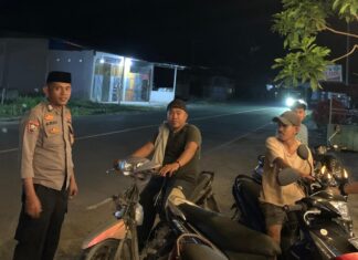 Subuh Ramadhan, Bhabinkamtibmas Polsek Pasangkayu Himbau Pemuda Tikke Raya Stop Balapan Liar