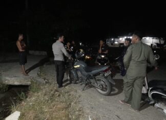 Patroli Malam Ramadan, Bhabinkamtibmas Polsek Pasangkayu Himbau Remaja Cegah Balap Liar