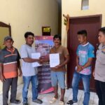 Bhabinkamtibmas Polsek Bambalamotu Berhasil Mediasi Kasus Laka Lantas, Kedua Pihak Sepakat Damai Secara Kekeluargaan