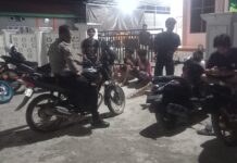 Respons Cepat Aduan Warga, Bhabinkamtibmas Pasangkayu Bubarkan Balapan Lari Remaja Tengah Malam