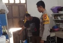 Gerak Cepat Bhabinkamtibmas Polsek Sarudu Datangi TKP Pencurian Cincin Emas, Warga Diimbau Tingkatkan Kewaspadaan di Bulan Ramadhan