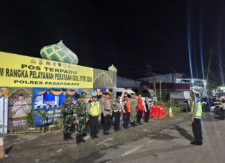 Apel Malam Personel Ops Ketupat Marano 2026 di Pos Pam Terpadu Bundaran Smart Pasangkayu