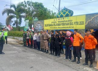 Perkuat Kesiapan Pengamanan Idulfitri, Personel Operasi Ketupat Marano 2026 Apel Pagi di Bundaran Smart